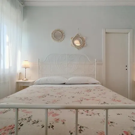 Casa Vacanze Bijoux アパート チヴィタノーヴァ・マルケ