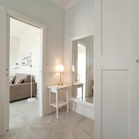 Апартаменты Casa Vacanze Bijoux Чивитанова-Марке